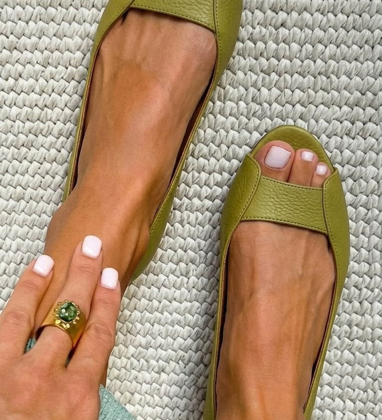 Delphine | Golden Chic Heel