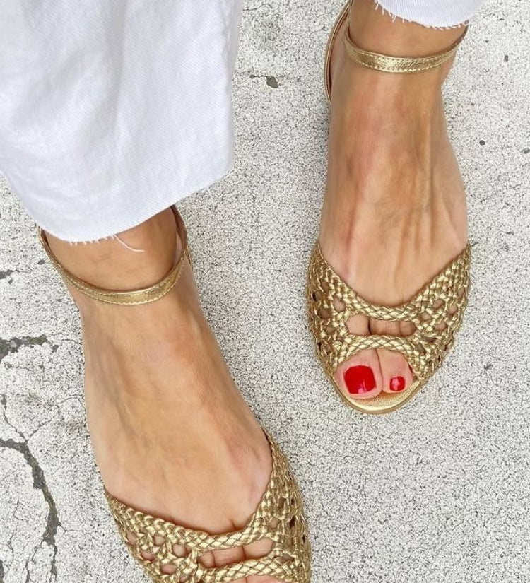 Ines | Woven Golden Flat