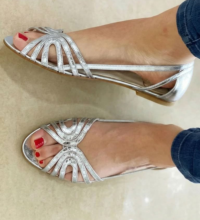 Saoirse | Golden Elegance Flat