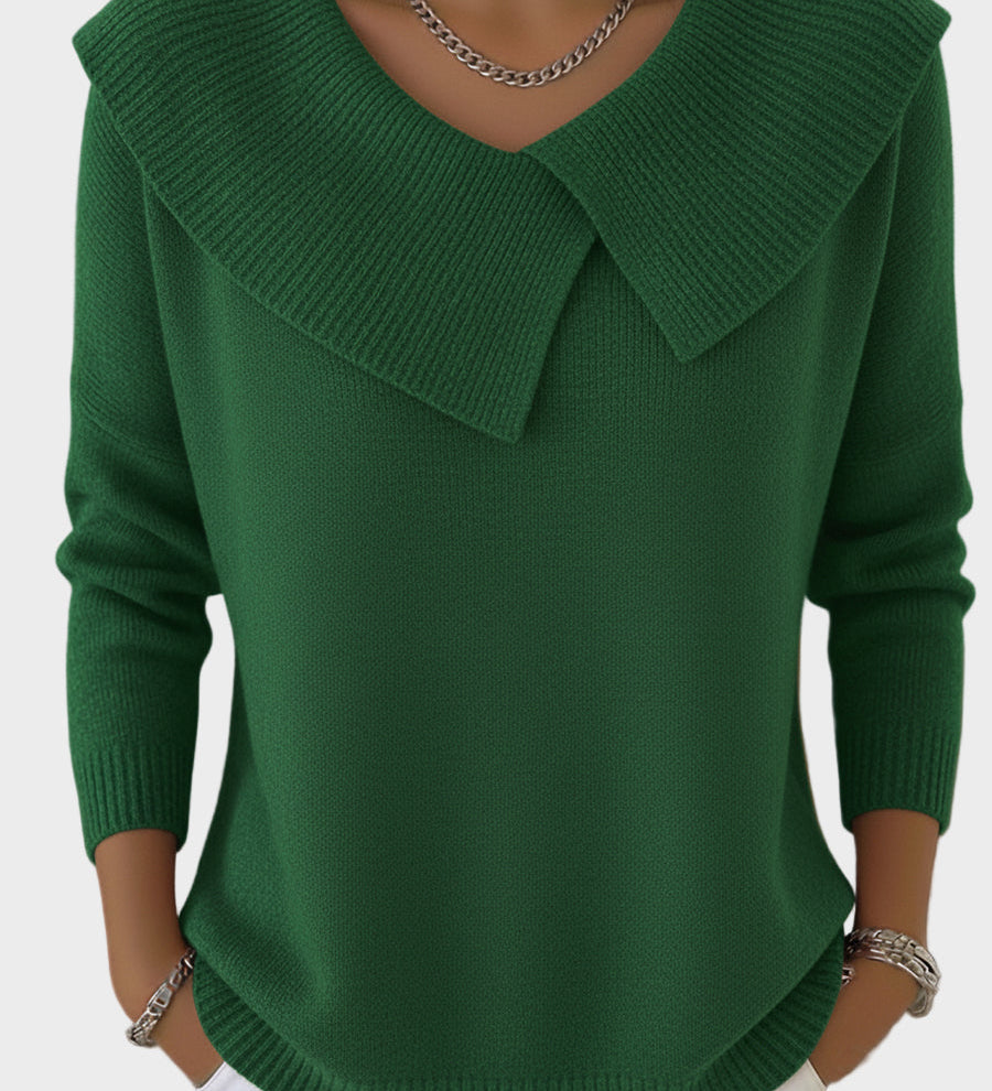 Lucia - Warm Sweater with a Soft Collar