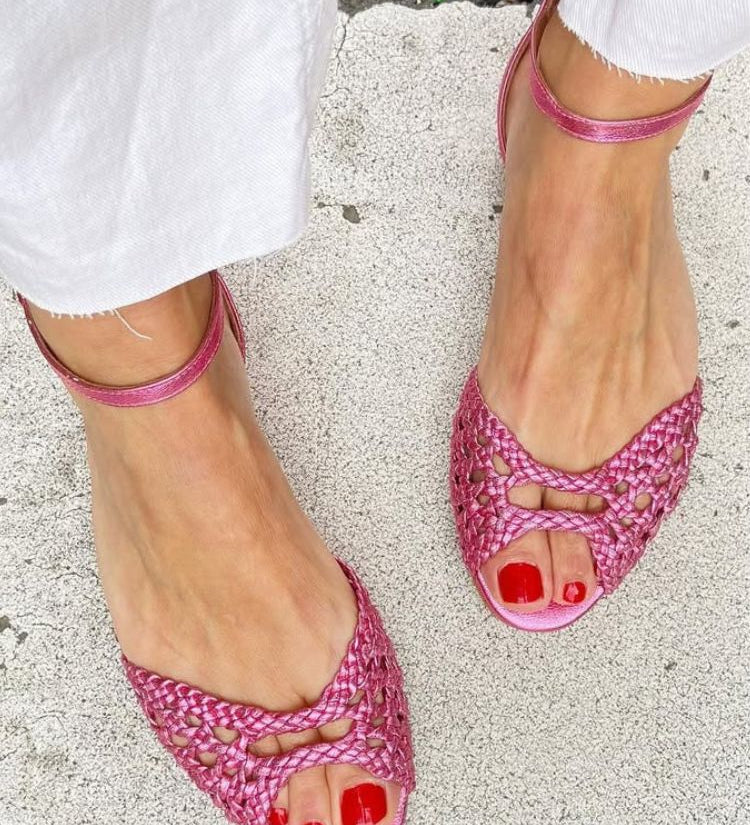 Ines | Woven Golden Flat