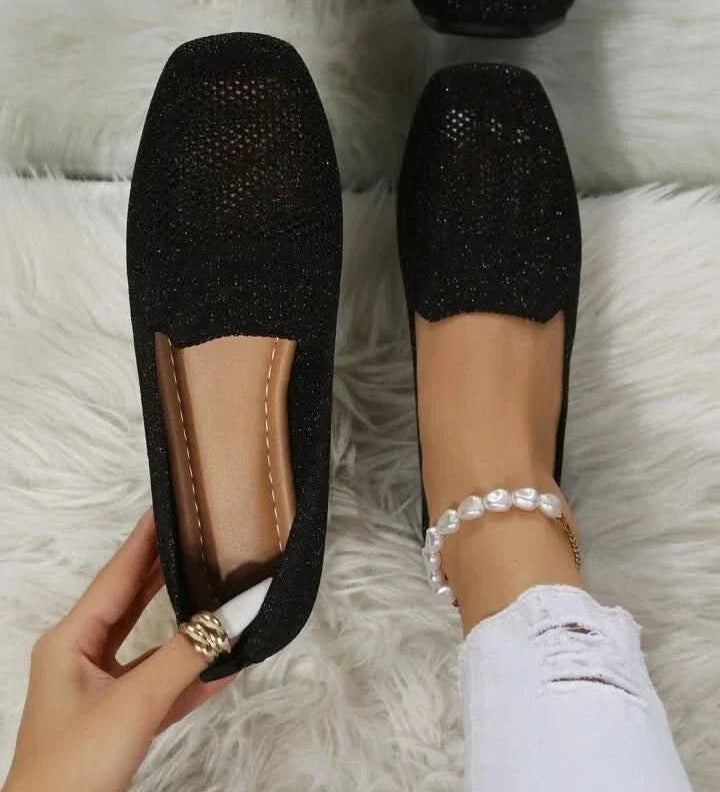MAYA COMFORT FIT SHOES