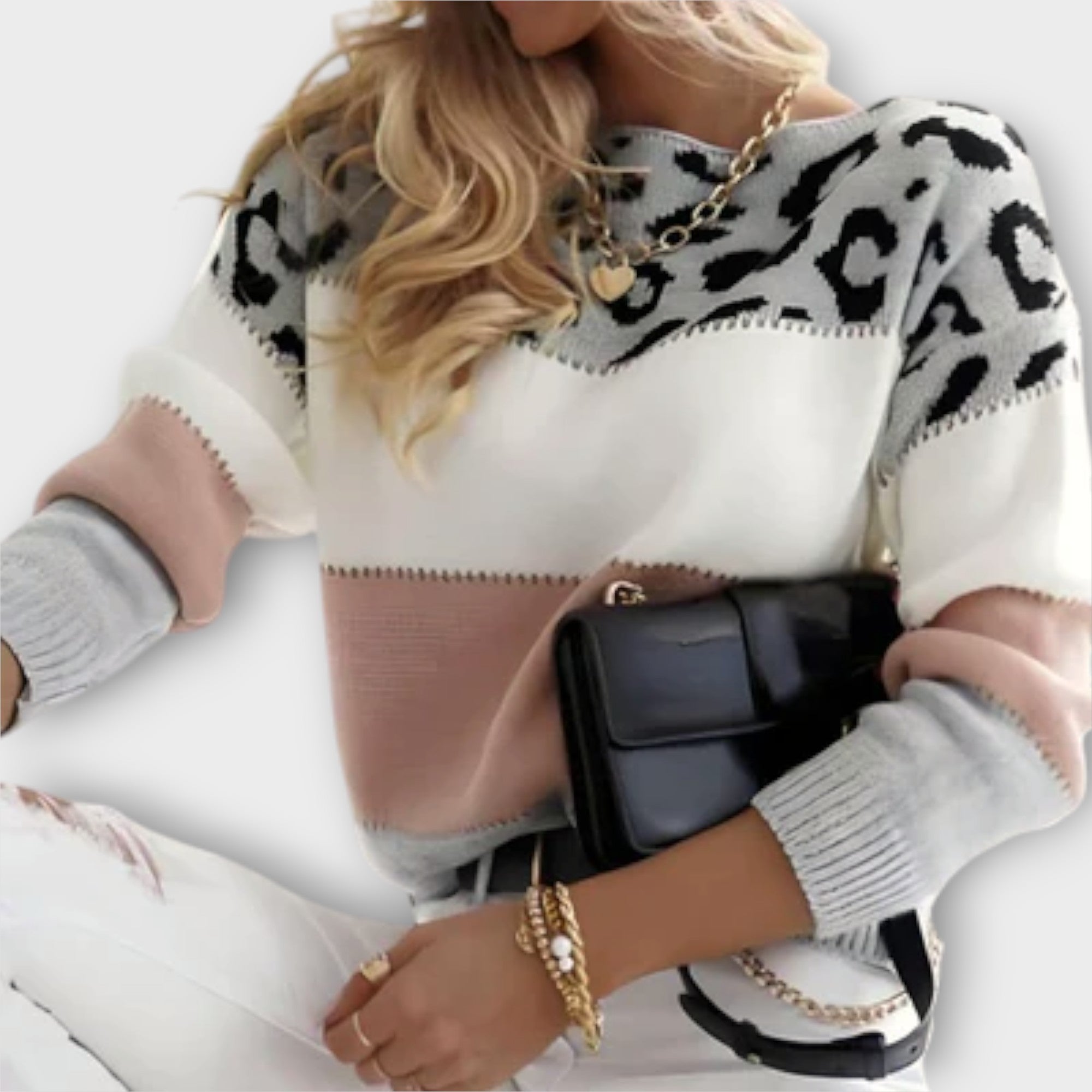 Cheyenne - Loose Sweater in Leopard Print