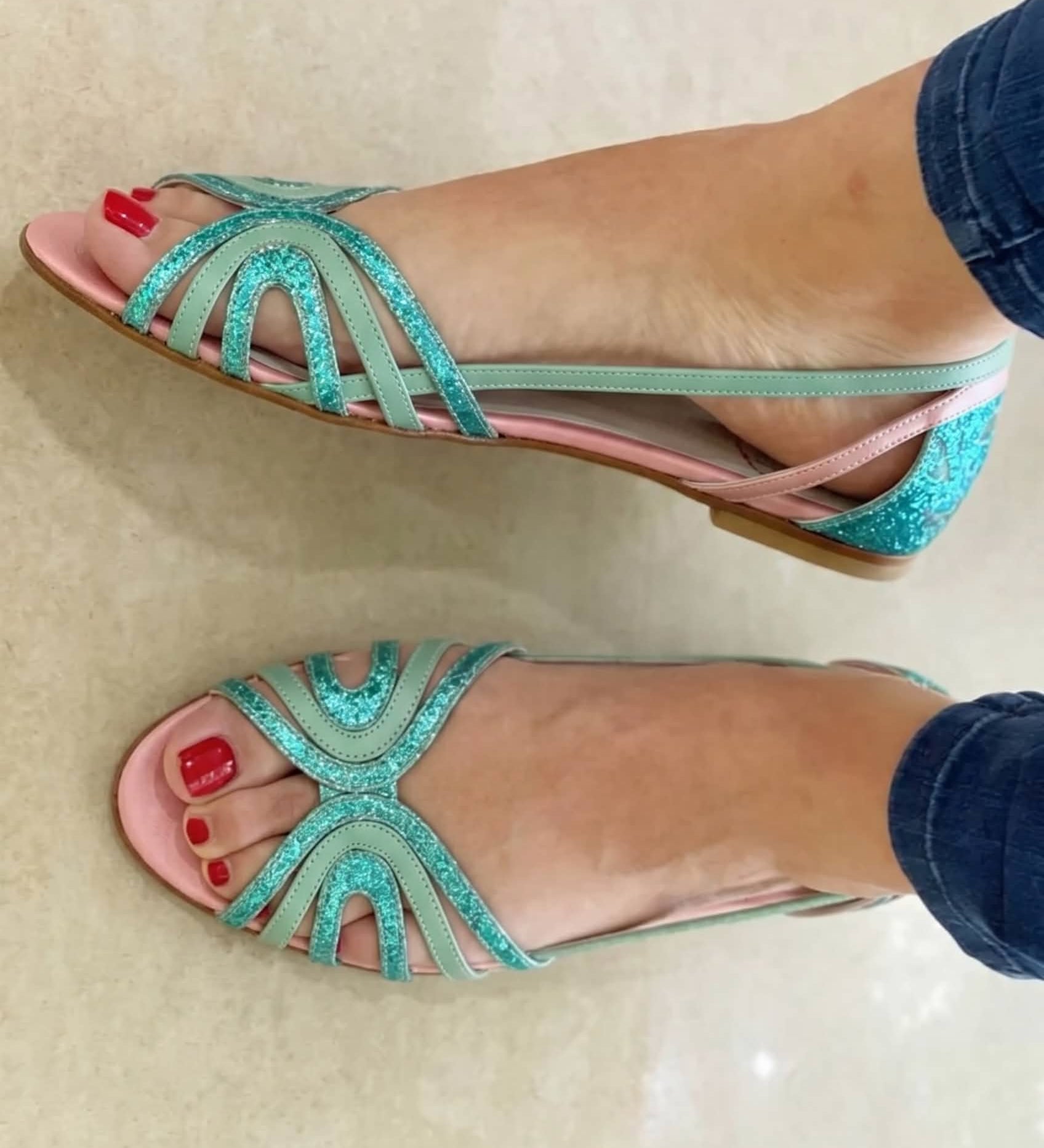 Saoirse | Golden Elegance Flat