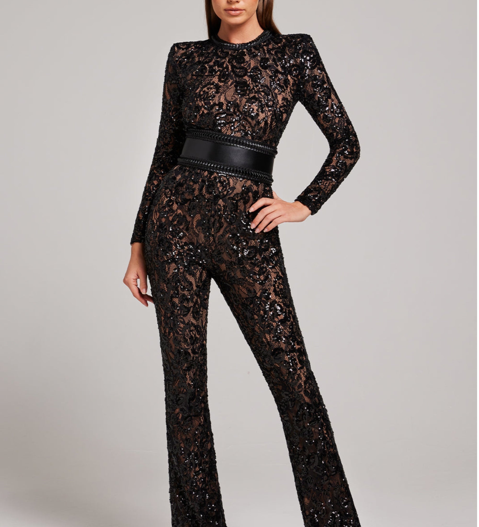 Pia | Chic Lace Jumpsuit