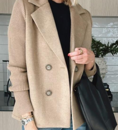 Amora - Elegant Blazer with Woven Sleeves