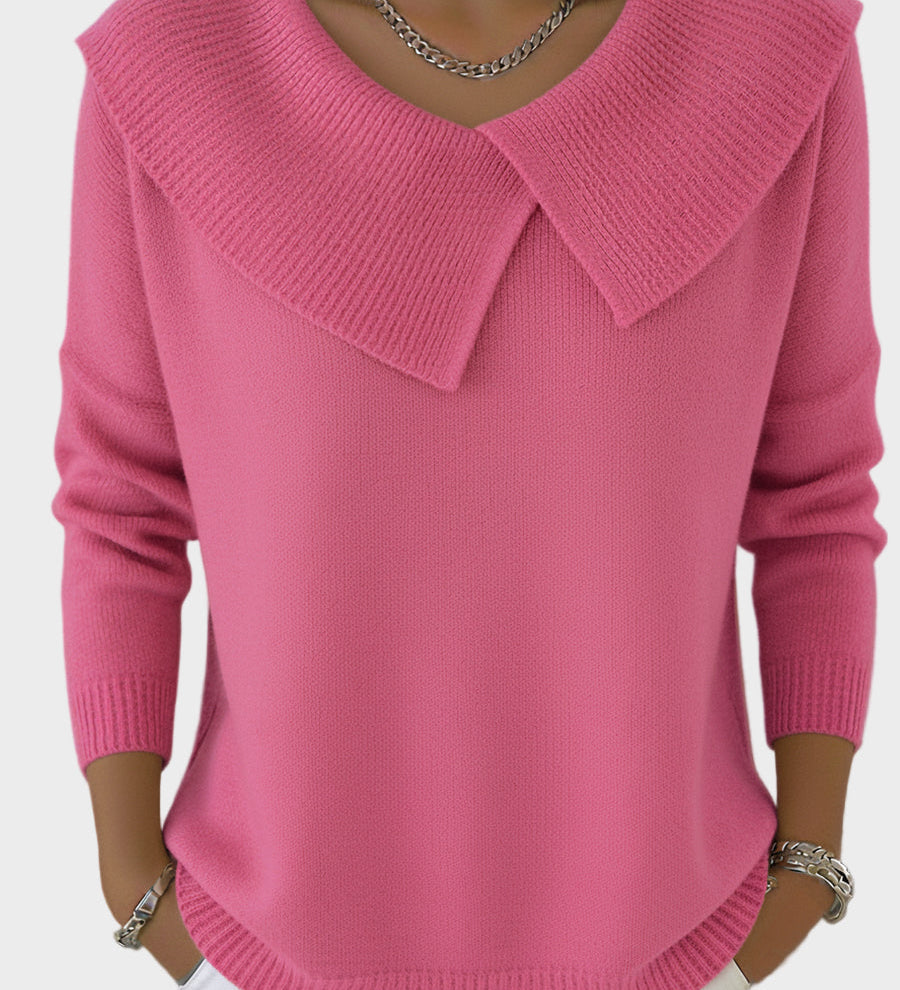 Lucia - Warm Sweater with a Soft Collar