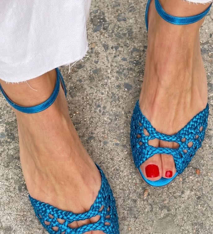 Ines | Woven Golden Flat